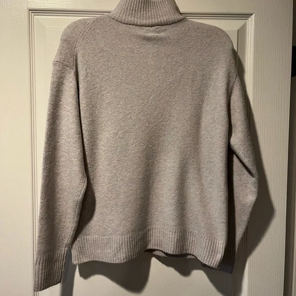 WOMENS J CREW HALF ZIP CABLE SWEATER SIZE MEDIUM IN GREY/MULTI NWT! - Picture 5 of 5